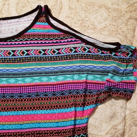 Top - Picture 2 of 2